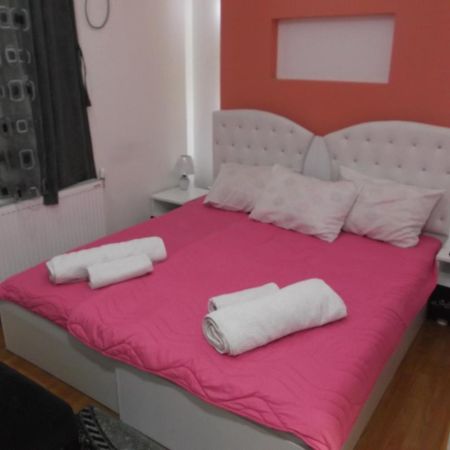 Bed and Breakfast Prenociste Bojan 017 Vranje Exterior foto