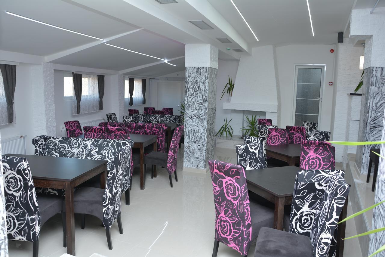 Bed and Breakfast Prenociste Bojan 017 Vranje Exterior foto