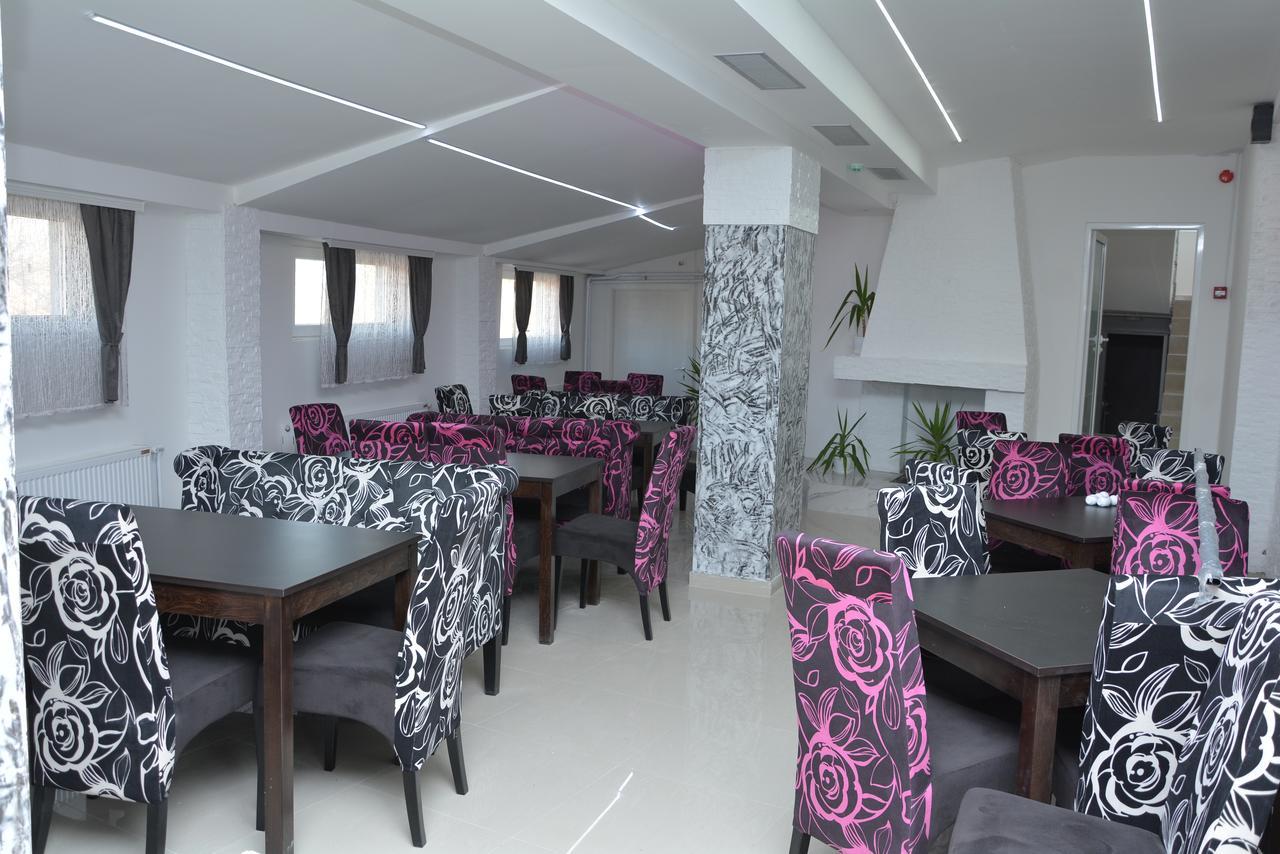 Bed and Breakfast Prenociste Bojan 017 Vranje Exterior foto
