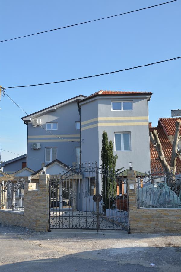 Bed and Breakfast Prenociste Bojan 017 Vranje Exterior foto