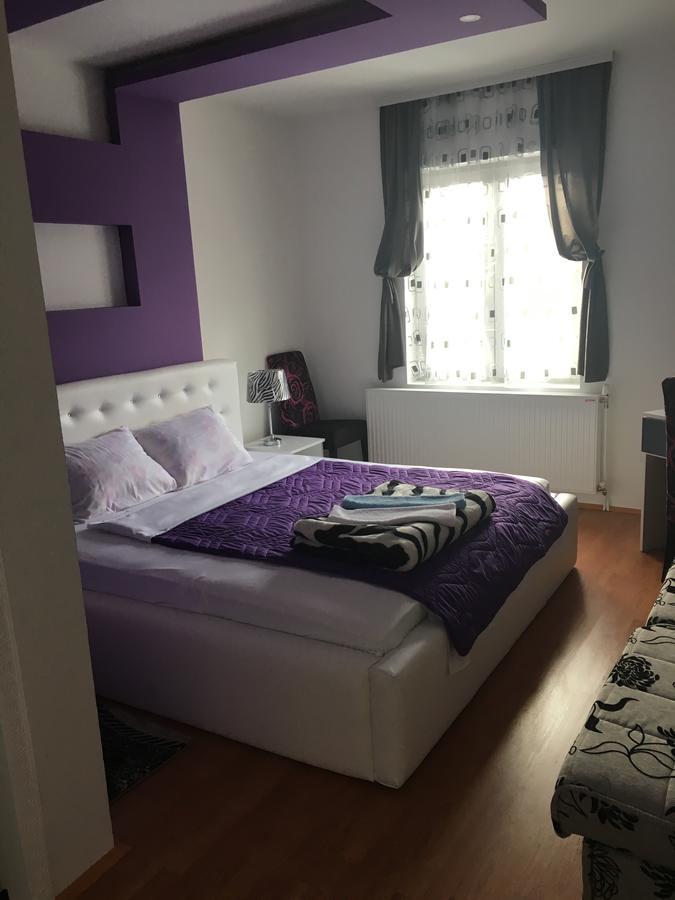 Bed and Breakfast Prenociste Bojan 017 Vranje Exterior foto